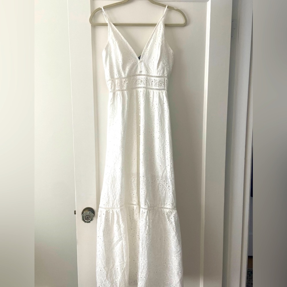 Bohemian WHITE NWT Maxi dress lined with adjustable straps and eyelet design NEW
